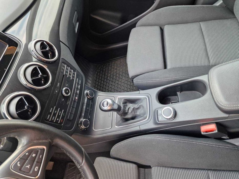 Mercedes-Benz B-Class 2017 - механіка, метан