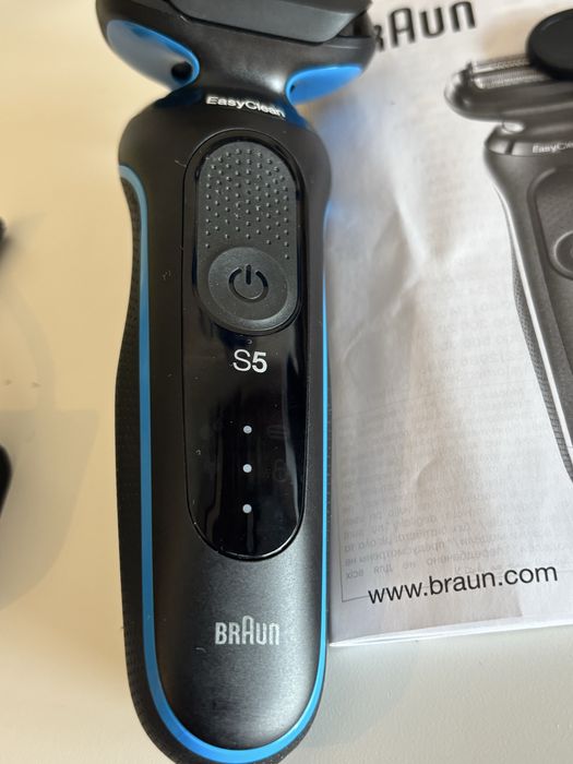 Máquina de Barbear Braun Series 5 51-B1000s