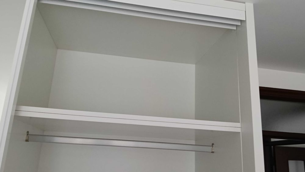 Roupeiro de Qualidade – Espaço e Estilo no Seu Quarto