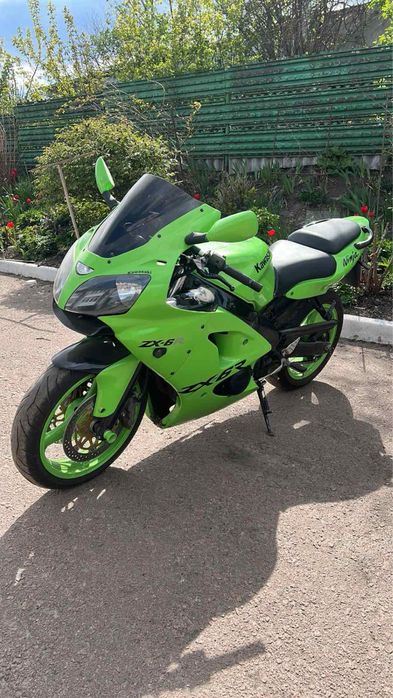 Kawasaki Ninja zx6r
