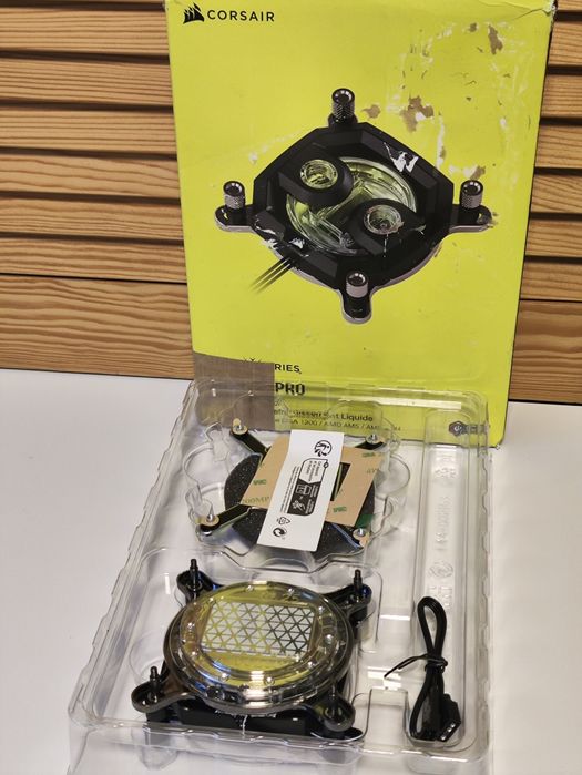 Водоблок Corsair Hydro XSeries C7 RGB PRO для процесорів 1851 1700 1/4