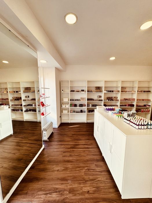 Negócio de Cosméticos à Venda – Faturação Ativa”.