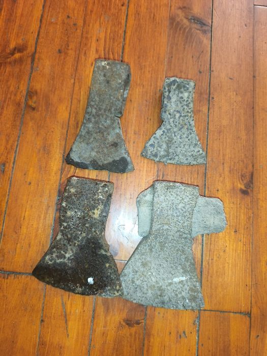 Сокира давня.  .