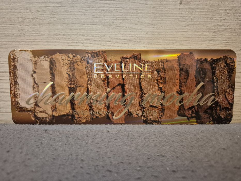 Paletka cieni do oczu od Eveline