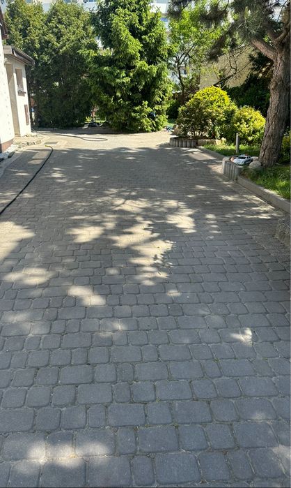Profesionalne mycie kostki brukowej