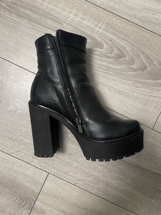 Шкіряне взуття жіноче, ботінки, сапожки 37, 36 розмір