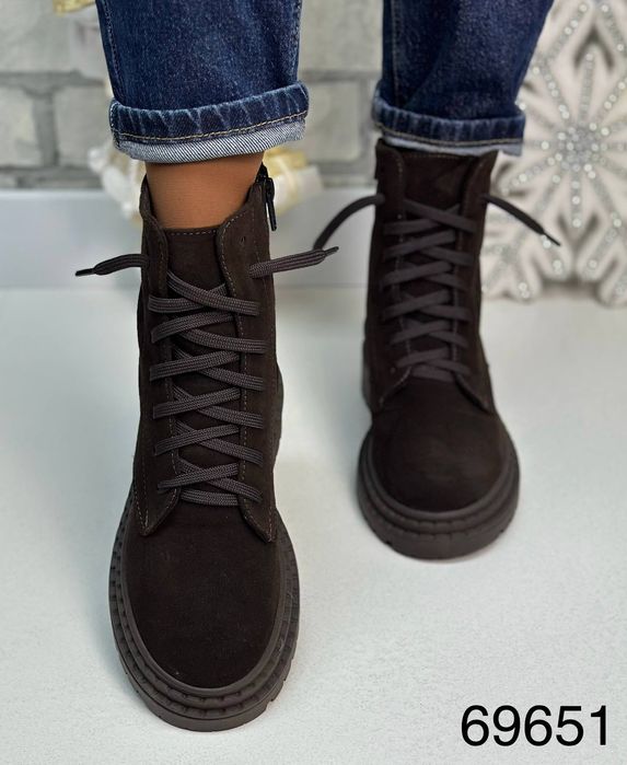 Жіночі шкіряні зимові черевики в кольорах