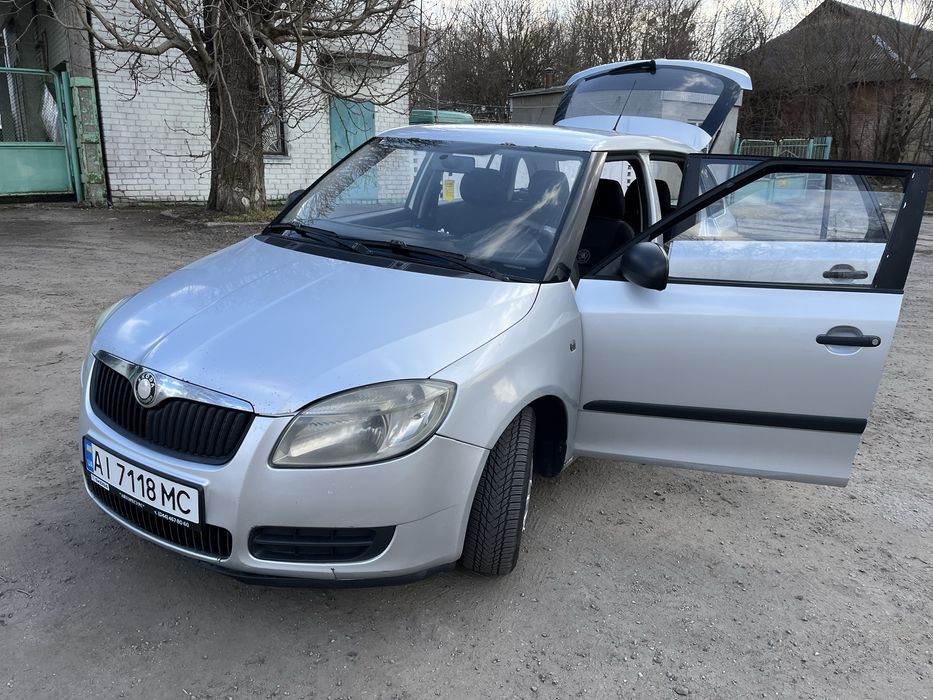 Продам Skoda Fabia 1,2 2008