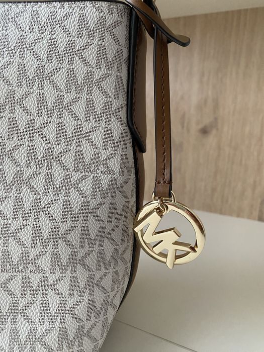 Michael kors coccinelle  coach