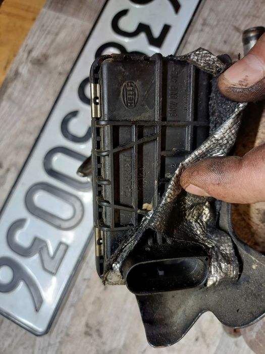 Турбіна BMW БМВ 1 3 E87 E90 E91 E92 E93 2.0D