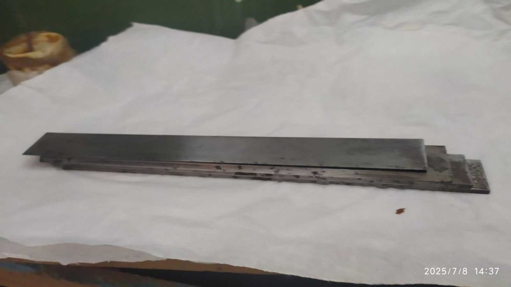 Металевий вал для деревообробного станка .Вал на 3 ножі 4-запасний  .