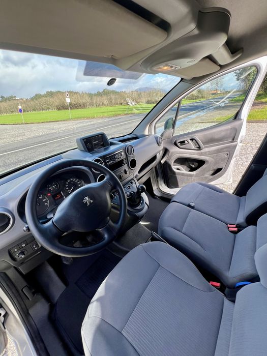 Peugeot Partner 1.6 Hdi 100cv GPS/AC/3lugs/Garantia