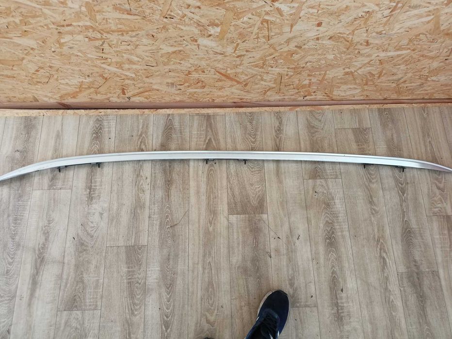 Reling dachowy do samochodu