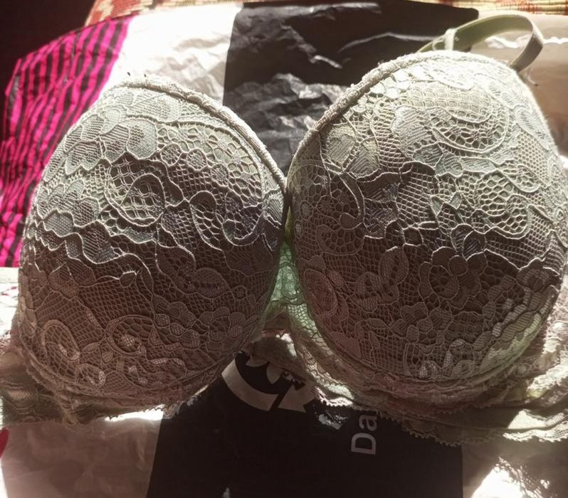 Бюстгальтер 85 В