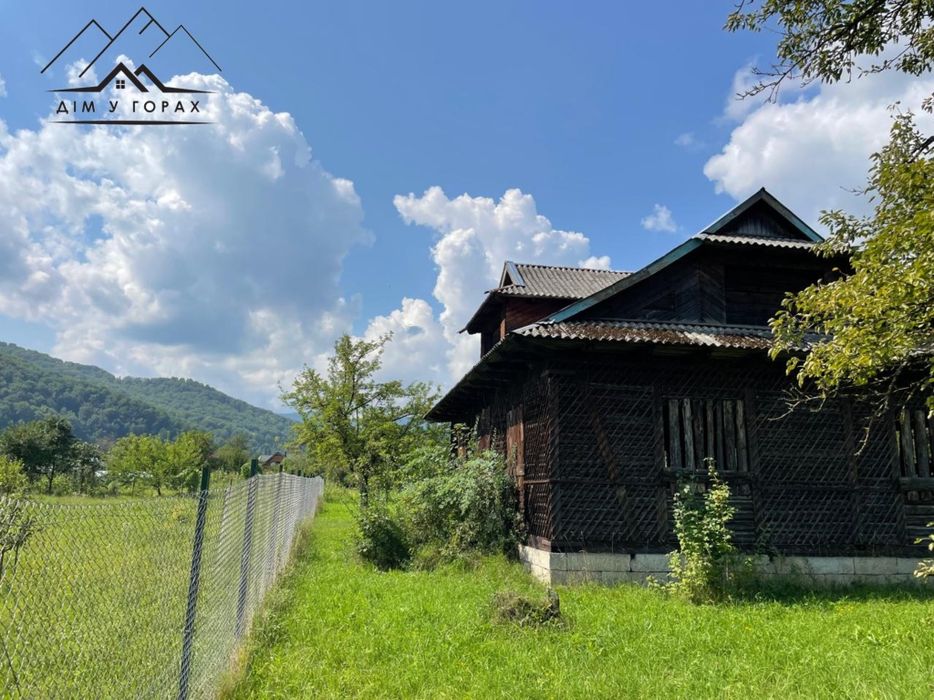 Продаж земельної ділянки в самому центрі села Шешори! Неподалік річка