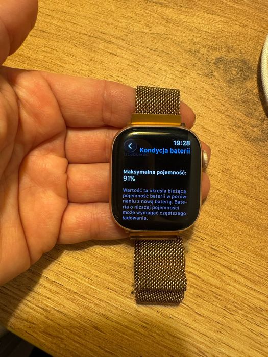 Apple Watch Series 10 42 mm GPS – pudełko + ładowarka