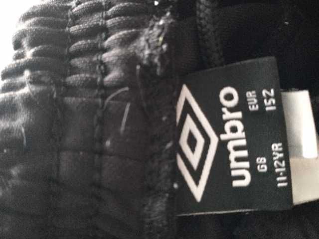 Umbro - Spodnie dresowe R. 152 (11-12 lat)