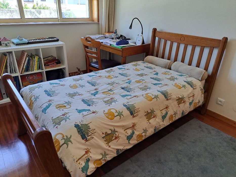 Cama solteiro estilo cerne