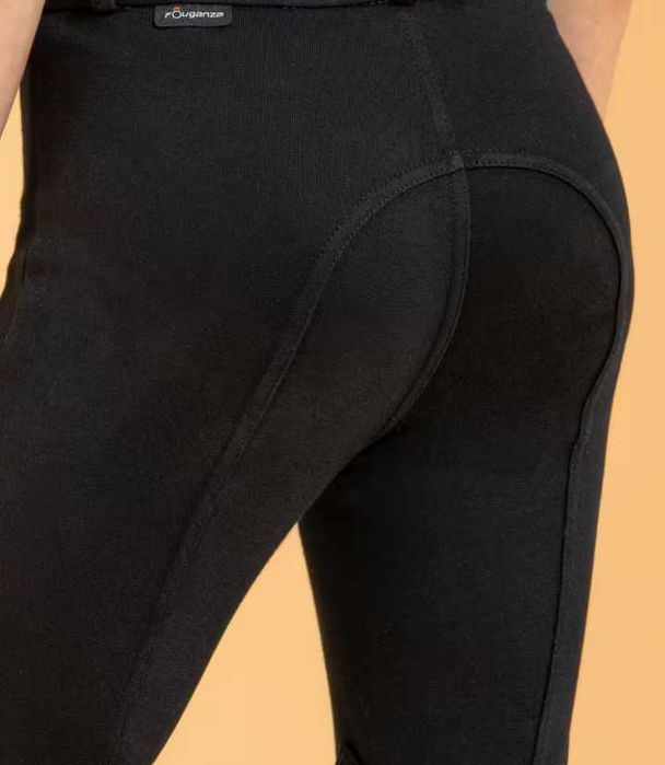 Botas pretas de equitação e calças de equitação bejes e pretas, cada 5€