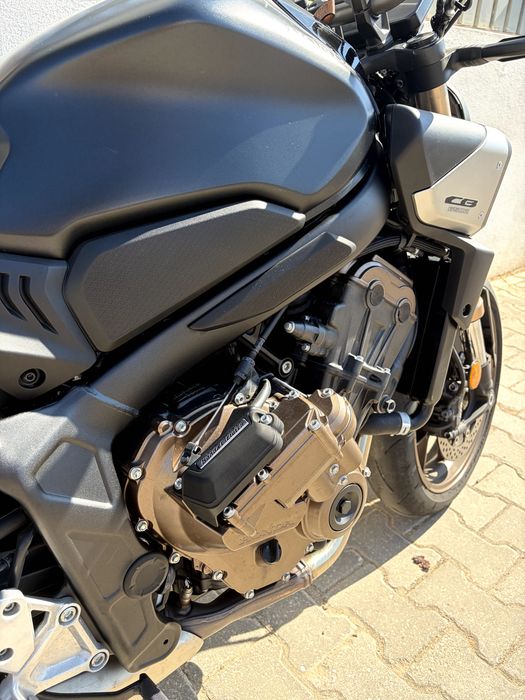 Honda CB650R como nova (35kw livrete)