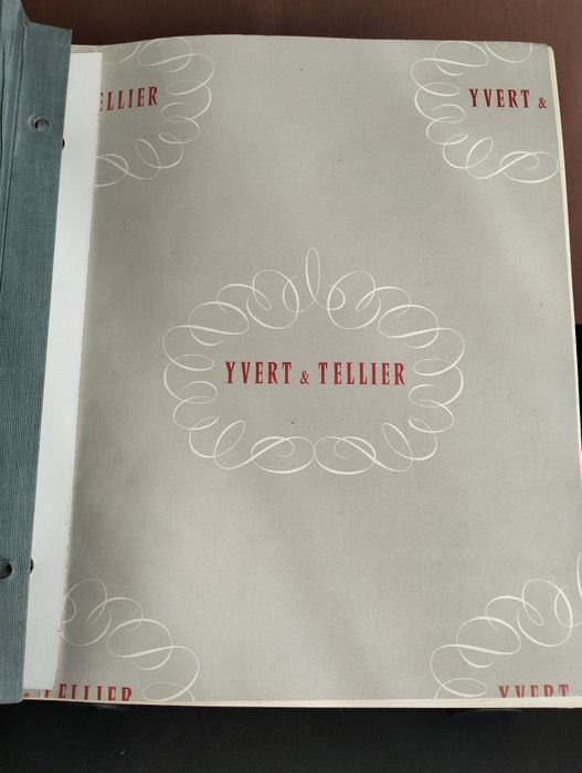 Álbum de selos da Yvert & Tellier