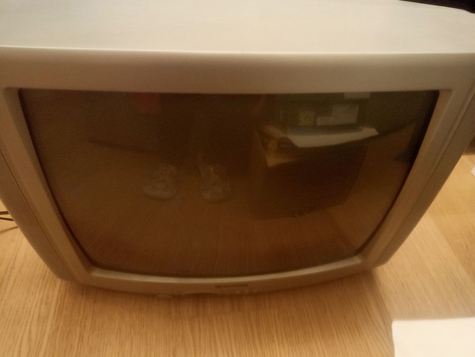 TV Crown 50 cm com comando