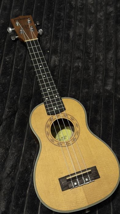 Продаю укулеле Parksons UK-21C в ідеальному стані