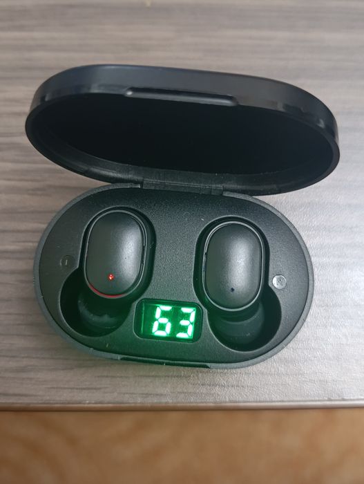 Блутуз навушників