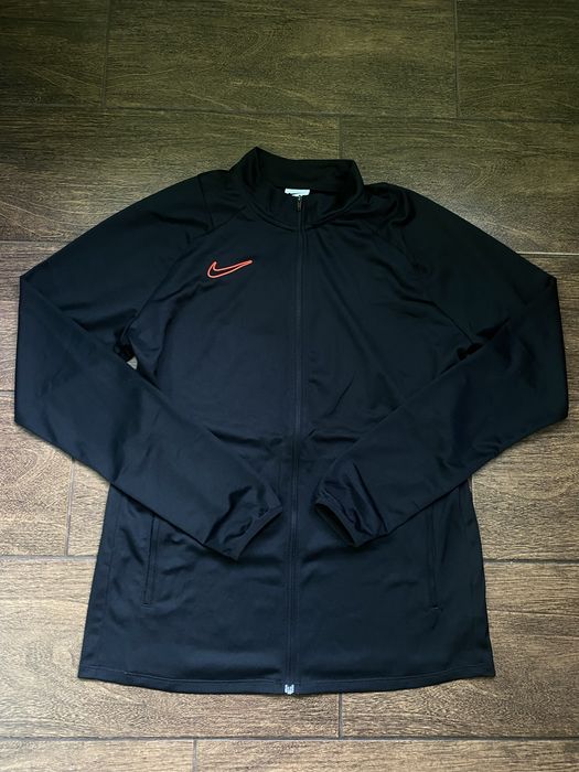 Спортивний костом найк Nike L
