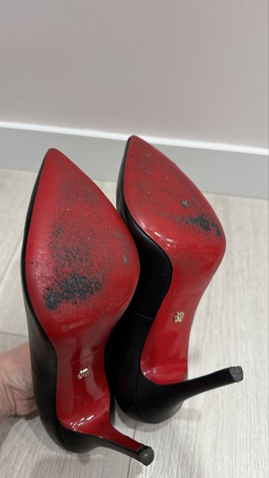 Туфлі нарядні святкові 39 чорні sassofono