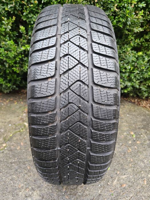 1szt DEMO Pirelli Sotto Zero 3 205/60/16 96H Seal 8mm 2018rok