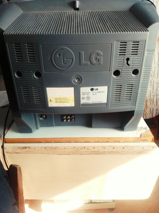 Продам телевизор