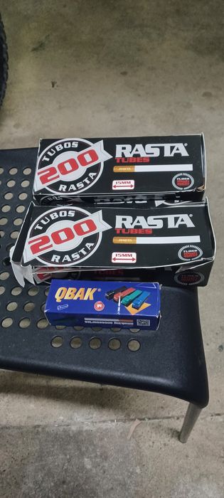 Conjunto para Tabaco. 1 Maquina Qbak e 1 cx e meia de cigarros