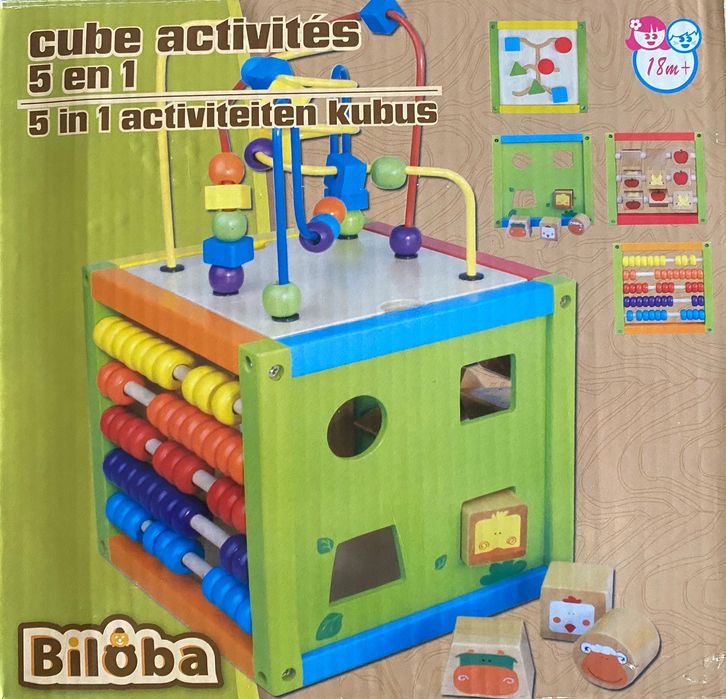 Cubo de actividades didático em madeira