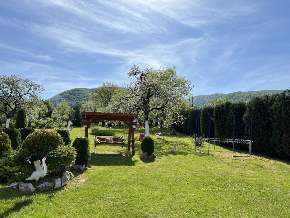 Велятино. Термальні води. Оренда житла.