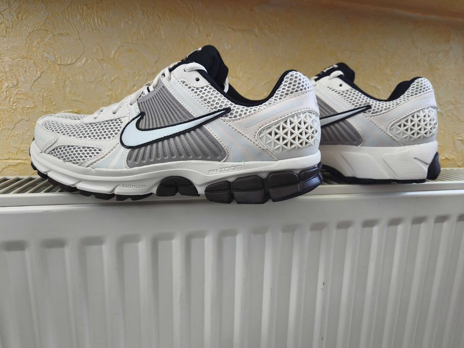 ОРИГІНАЛ 100%!!Кросівки Nike Air Zoom Vomero 5 FJ2028-001