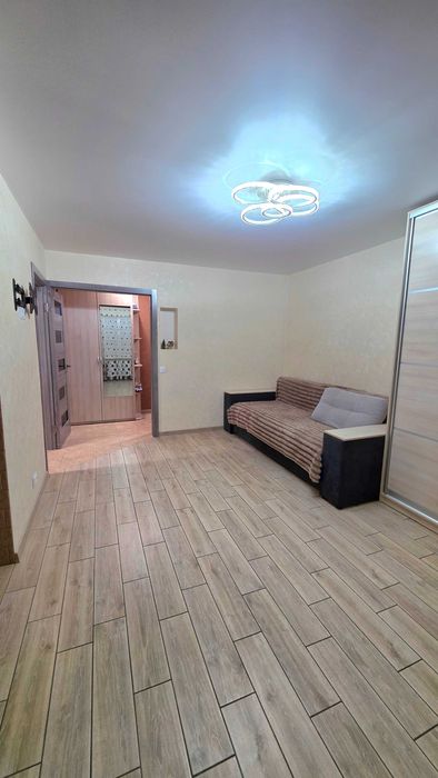 2-кімнатна квартира по вул.Леонтовича. (р-н) Стадіону