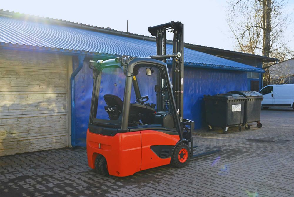 Wózek widłowy Linde E16C-02 Triplex 622 cm 2017 rok 4 sekcje FHP 471