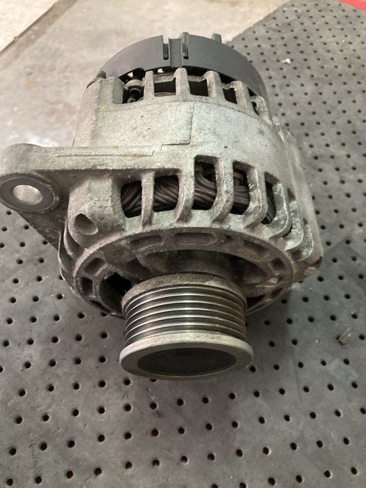 Alternador Opel Zafira B