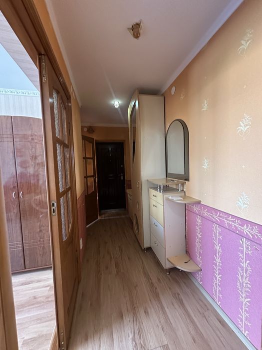 Продаж 4 кімнатної квартири ближня Київська