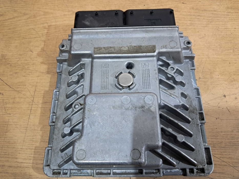 Sterownik komputer silnika moduł 1.8 TFSI AUDI A5 8T A4 B8 Lift