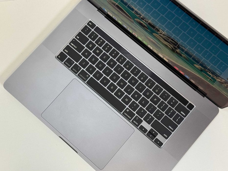 MacBook Pro 16 2019 TouchBar - i7 32GB/1TB 83% Baterii - Gwarancja -