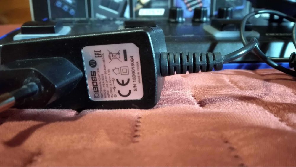 Pedaleira Boss GT-1 Guitar Multi-FX + Transformador da marca