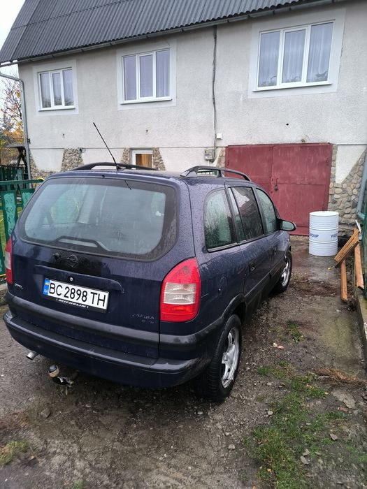 Opel Zafira продається