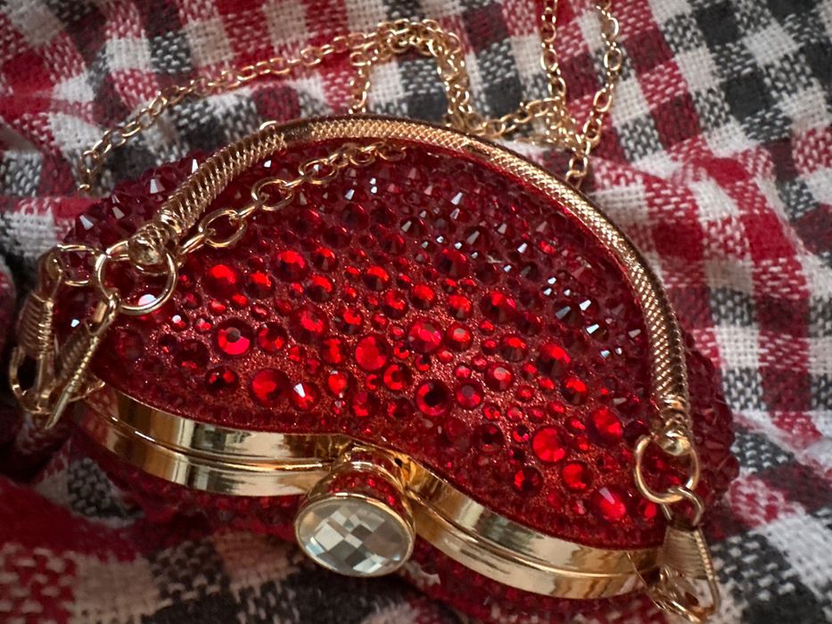 Оригинальний вечірній клатч