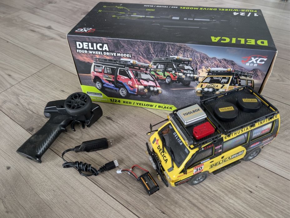 Model RC 1/24 JXC5813B Delica 4x4, RTR