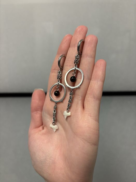 Kolczyki z kośćmi kota