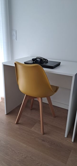 Secretaria  como nova