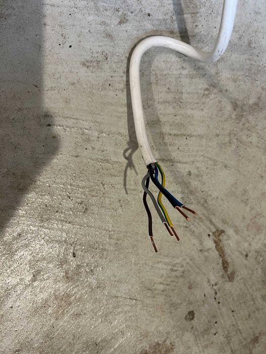 Płyta elektryczna Amica z 4 żeliwnymi polami grzejnymi