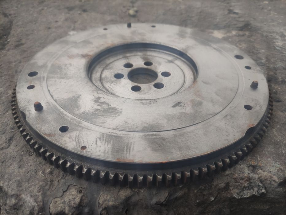 Облегченный маховик классика Жигули нива ваз 2101